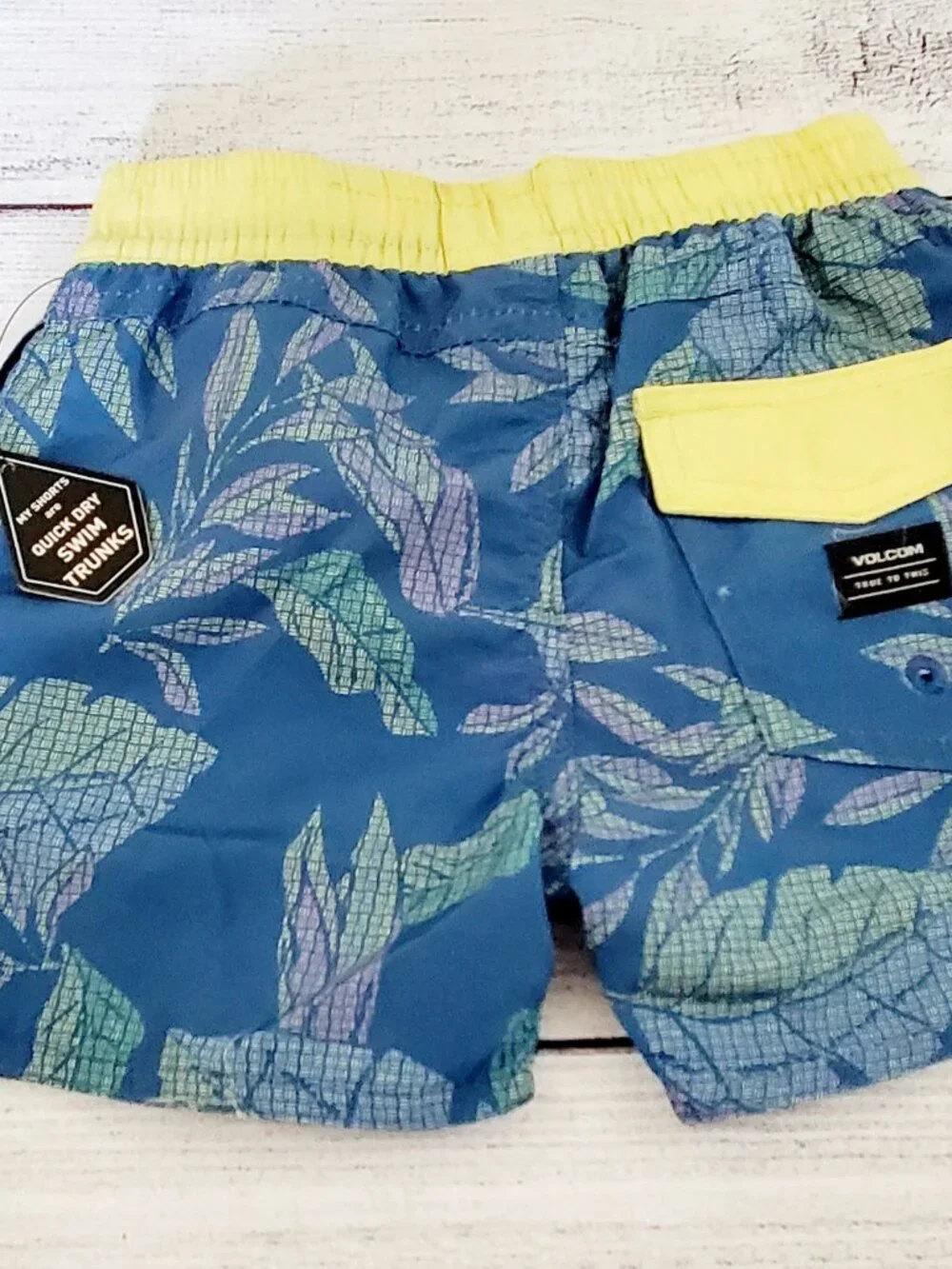 Volcom Baby Boy's 2 Piece Set T Shirt & Swim Shorts Size 18 Months Lemon NWT
